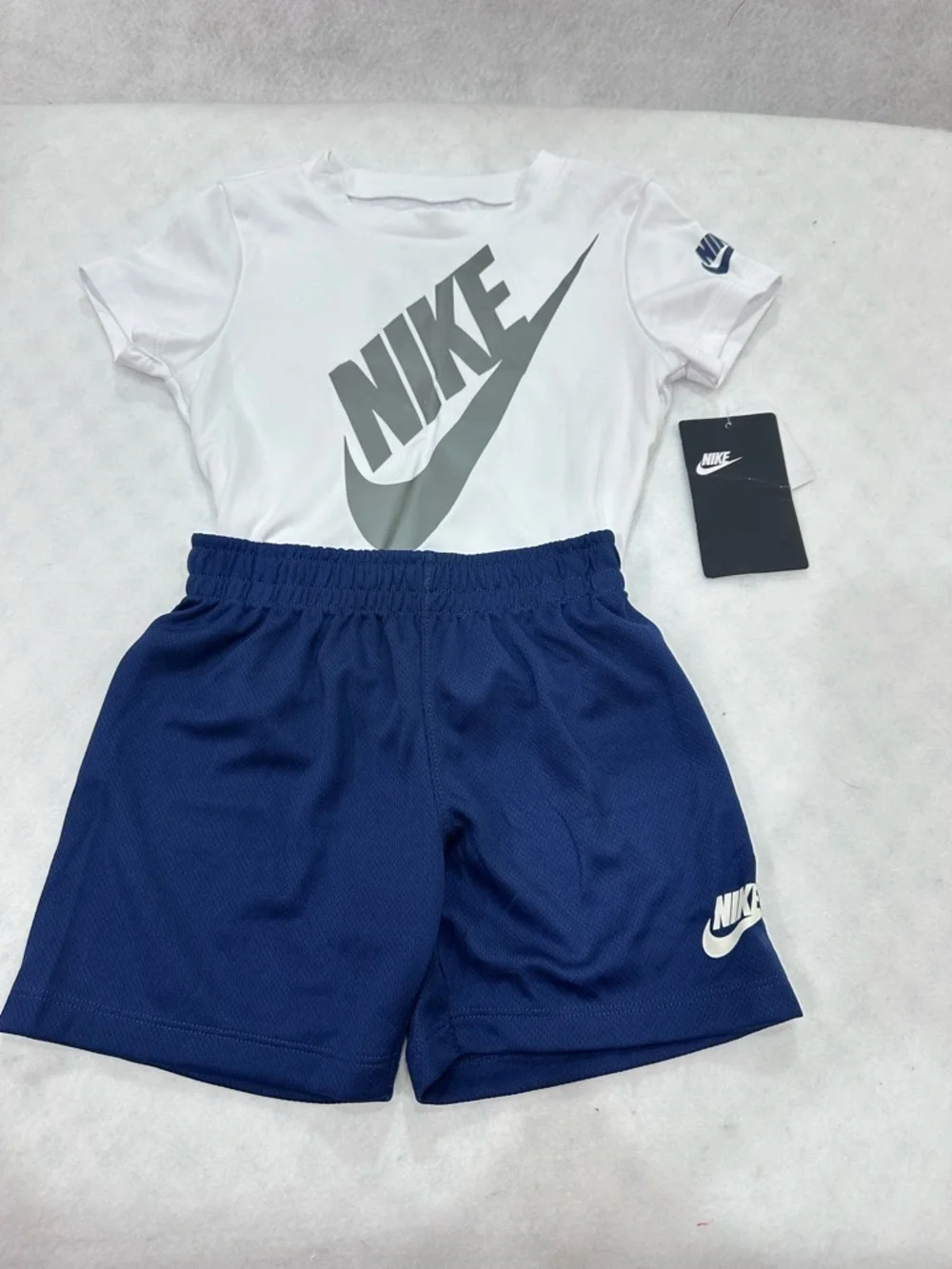 Boy’s Nike White and Dark Blue Short Set - Picture 2 of 9